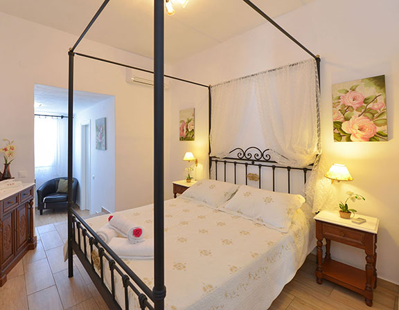 Bedroom at Villa Pelagos with double bed