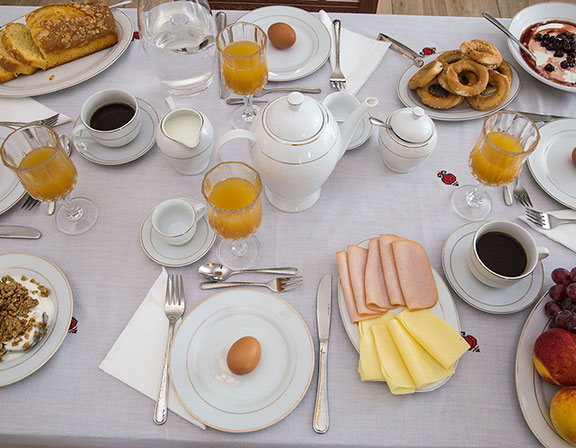 Homemade breakfast at Villa Pelagos in Sifnos