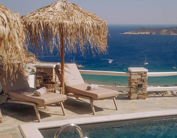 L'espace piscine de Pelagos Residence